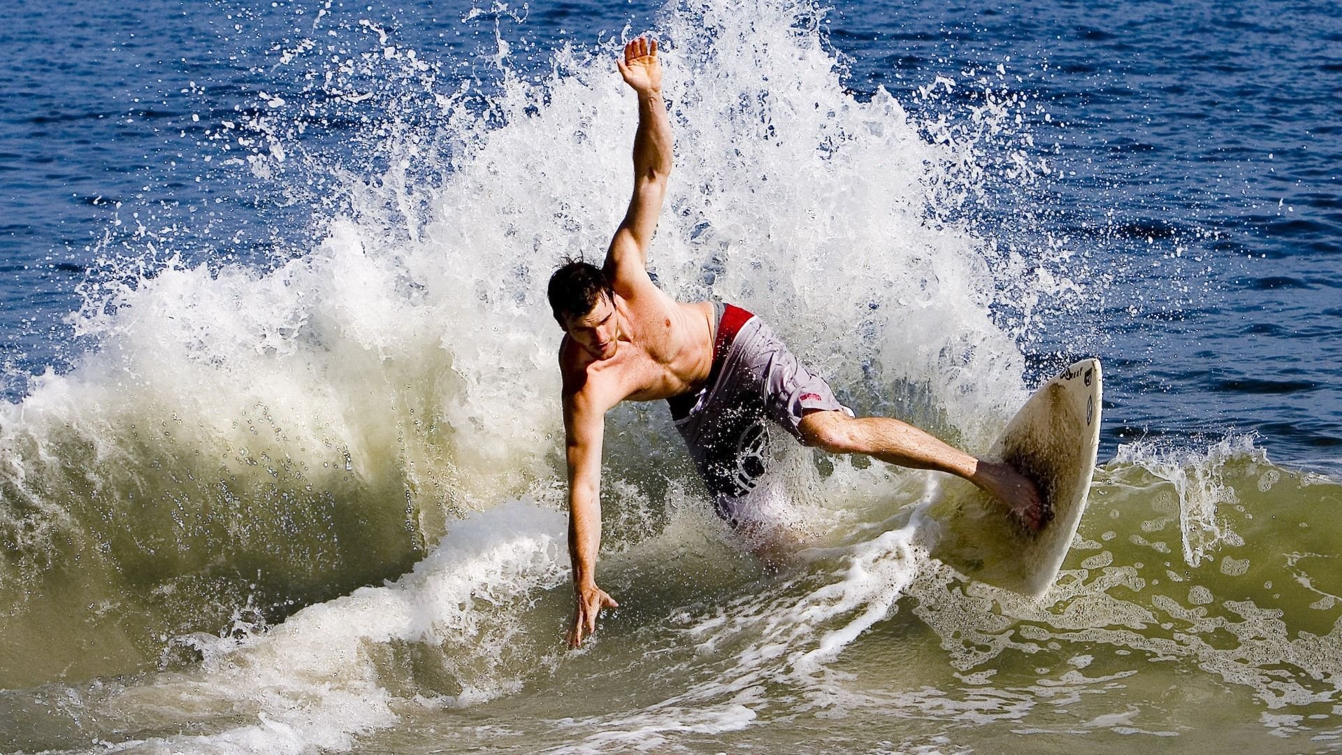 比利亚雷亚尔收割国际米兰，奥亚尔萨瓦尔如何成为黄色潜水艇的深海利刃？